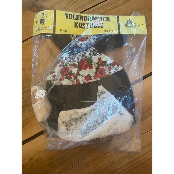 NEW! VTG! Volendammer Doll outfit. 11.8in. Dress. wood Shoes. Bracelet. Handmade - Picture 2 of 3